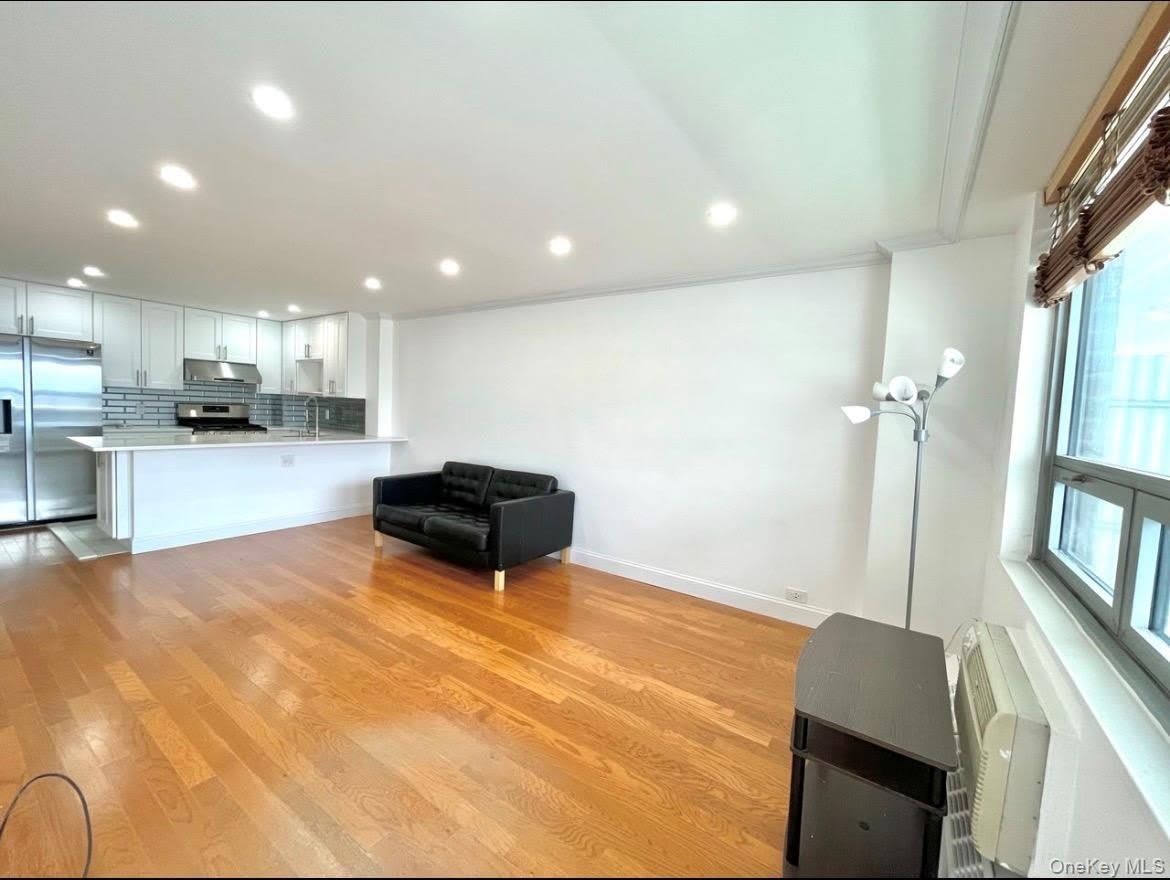 61-25 97th Street – photo 5