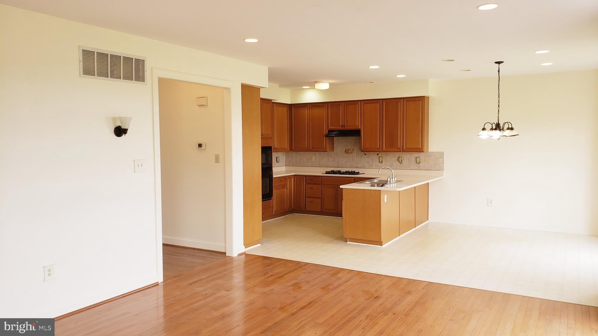 14 HAYWORTH Circle – photo 5