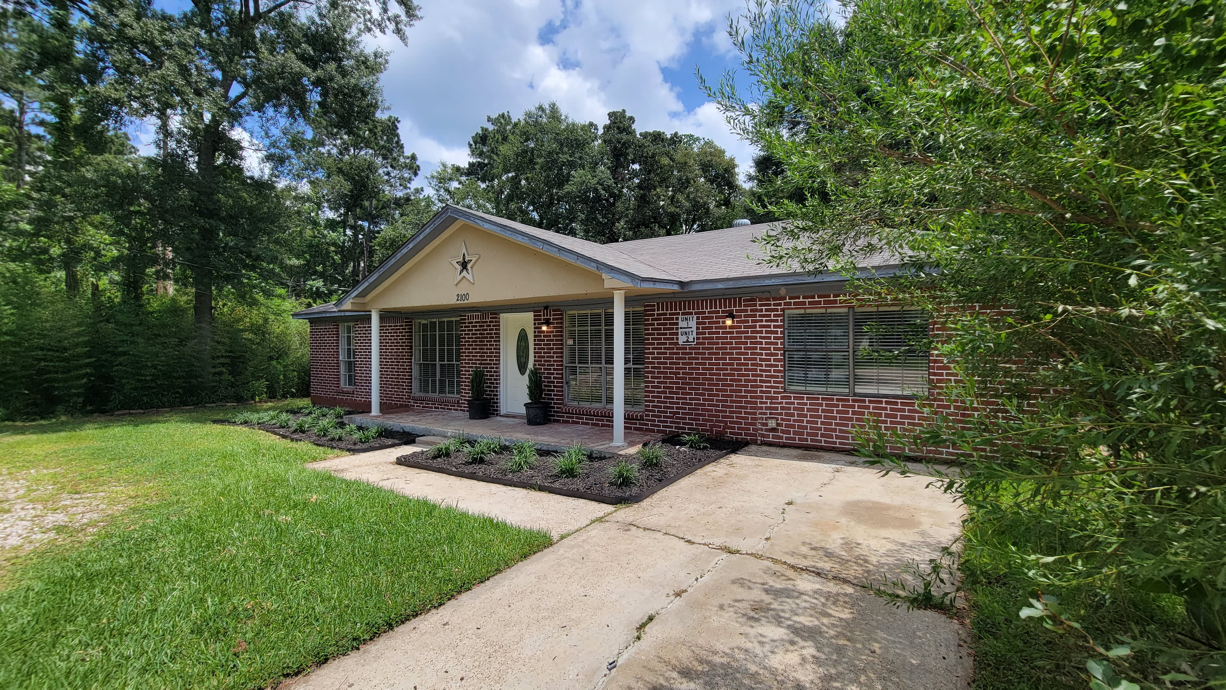 2100 Hill Top Ct – photo 5