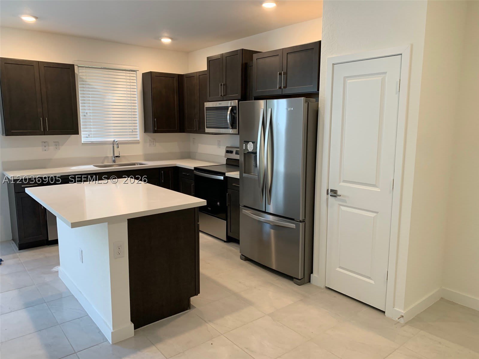 1078 SE 23rd Ter – photo 4