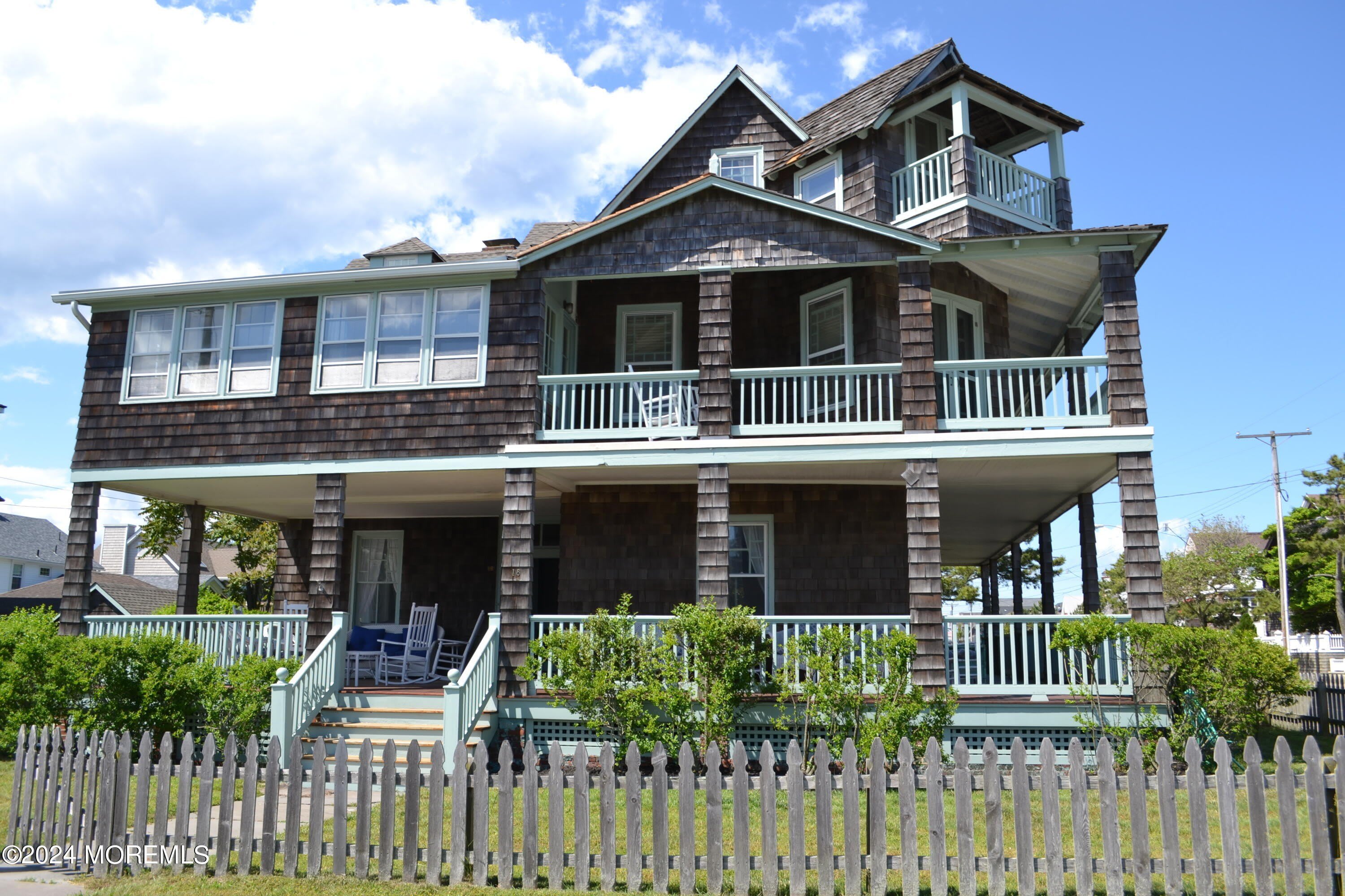 18 Bridge Avenue – photo 1