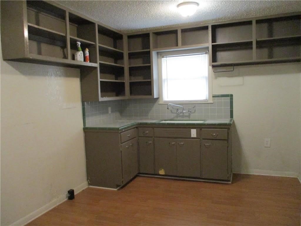 3530 S Alameda Street – photo 4