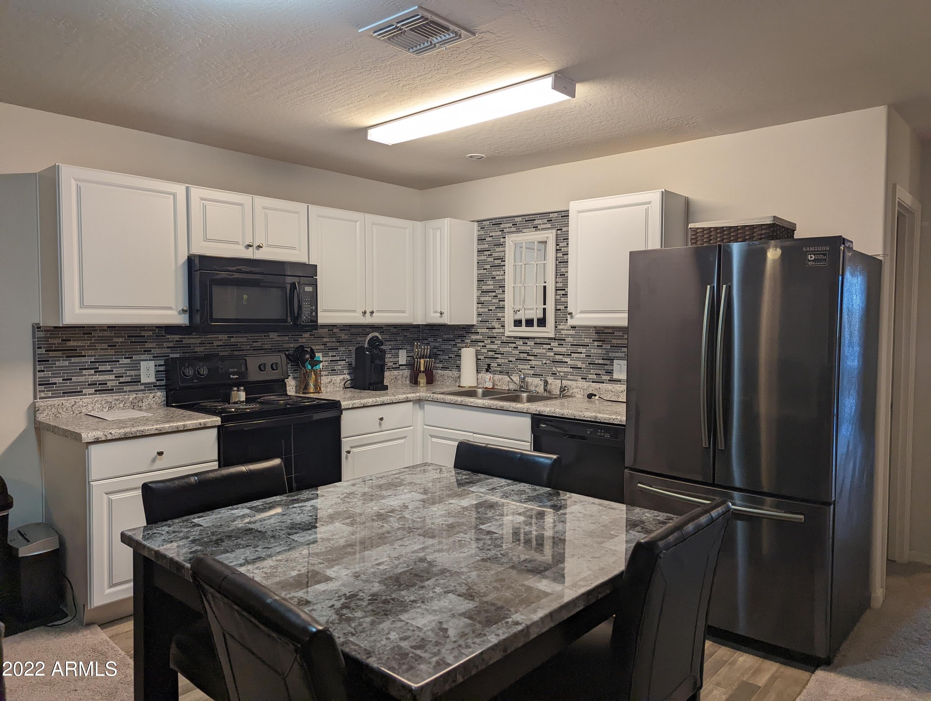 131 E PATTON Avenue – photo 4