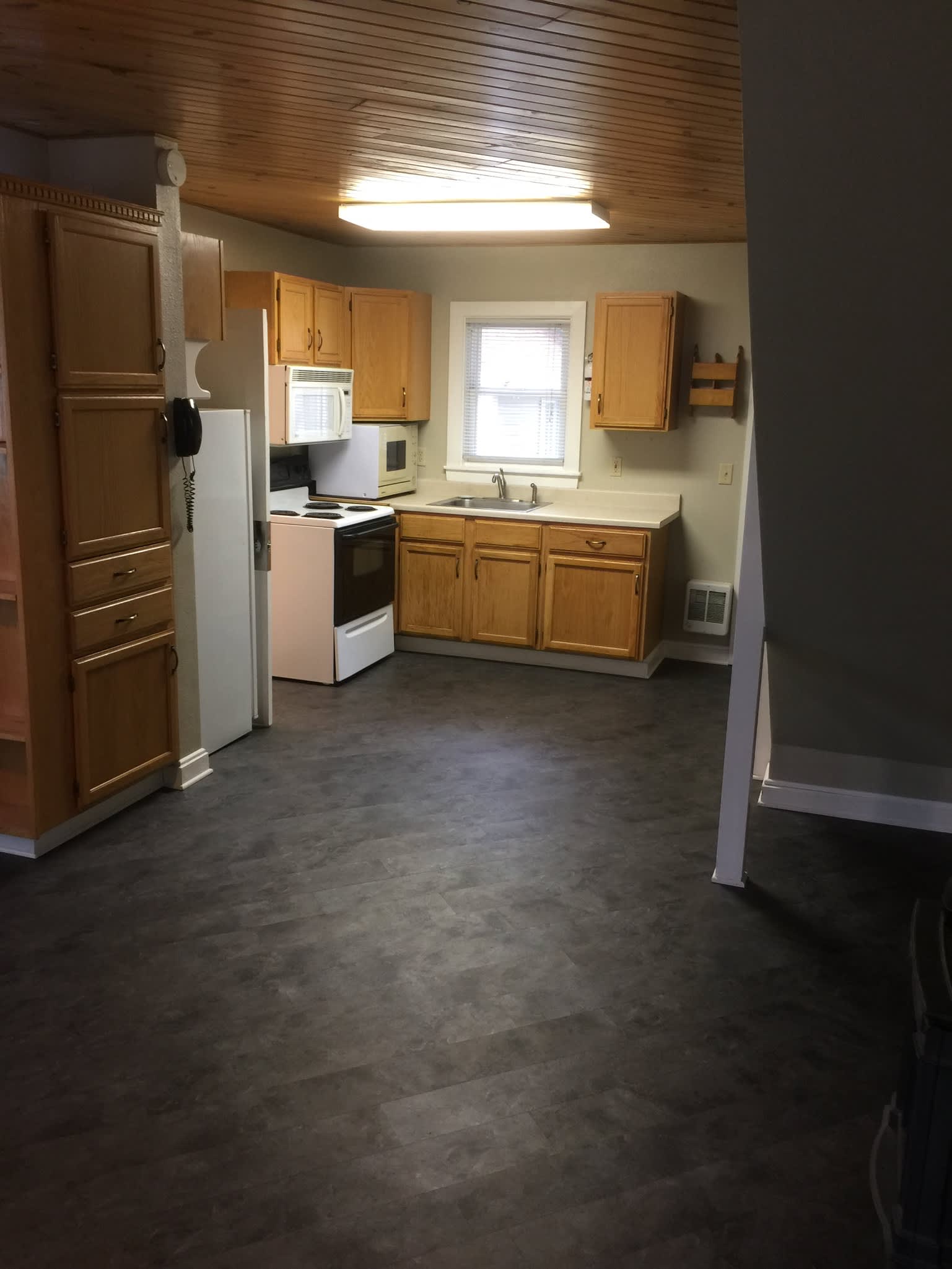 252 Herbert St S – photo 4