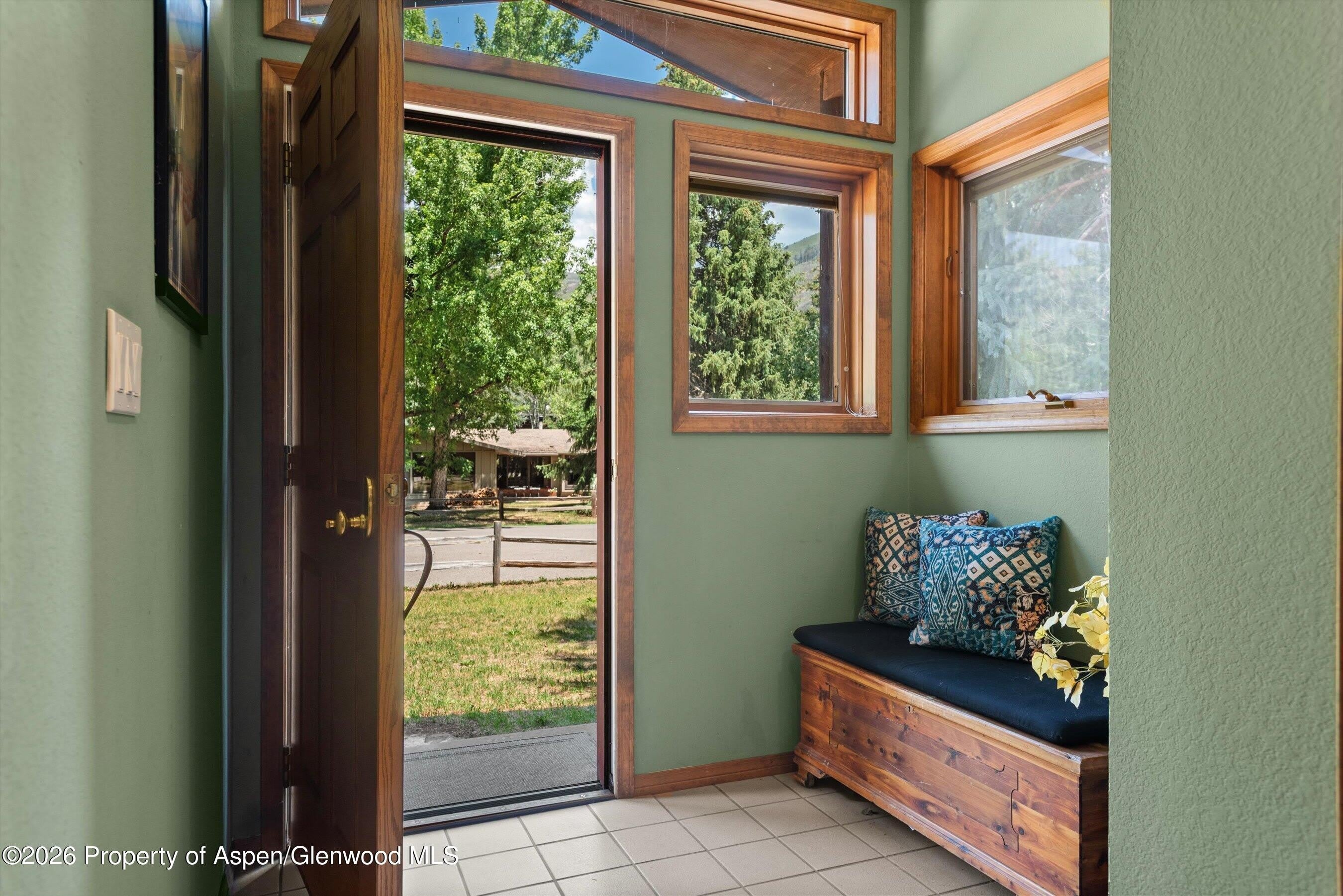 1375 Snowbunny Lane – photo 3