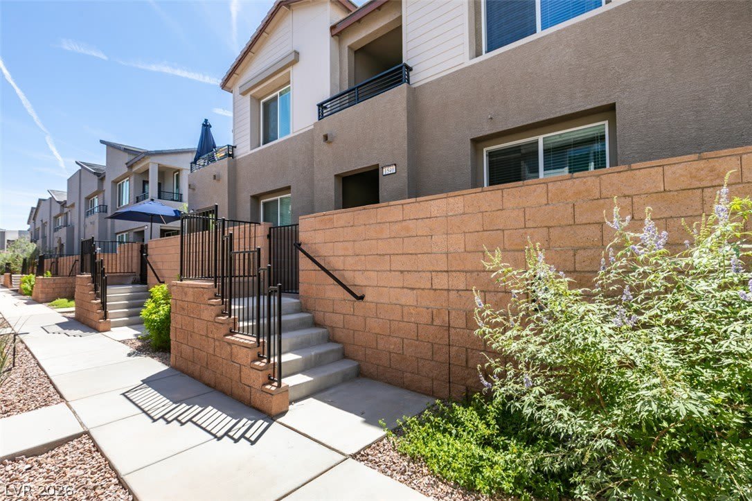 1540 Maya Crossing Avenue – photo 1