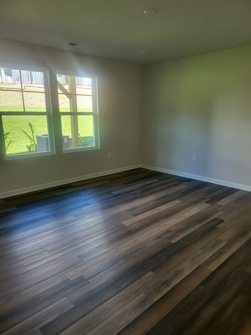 Room in 4 Bedroom Townhome at Castle Loch Ln – photo 2