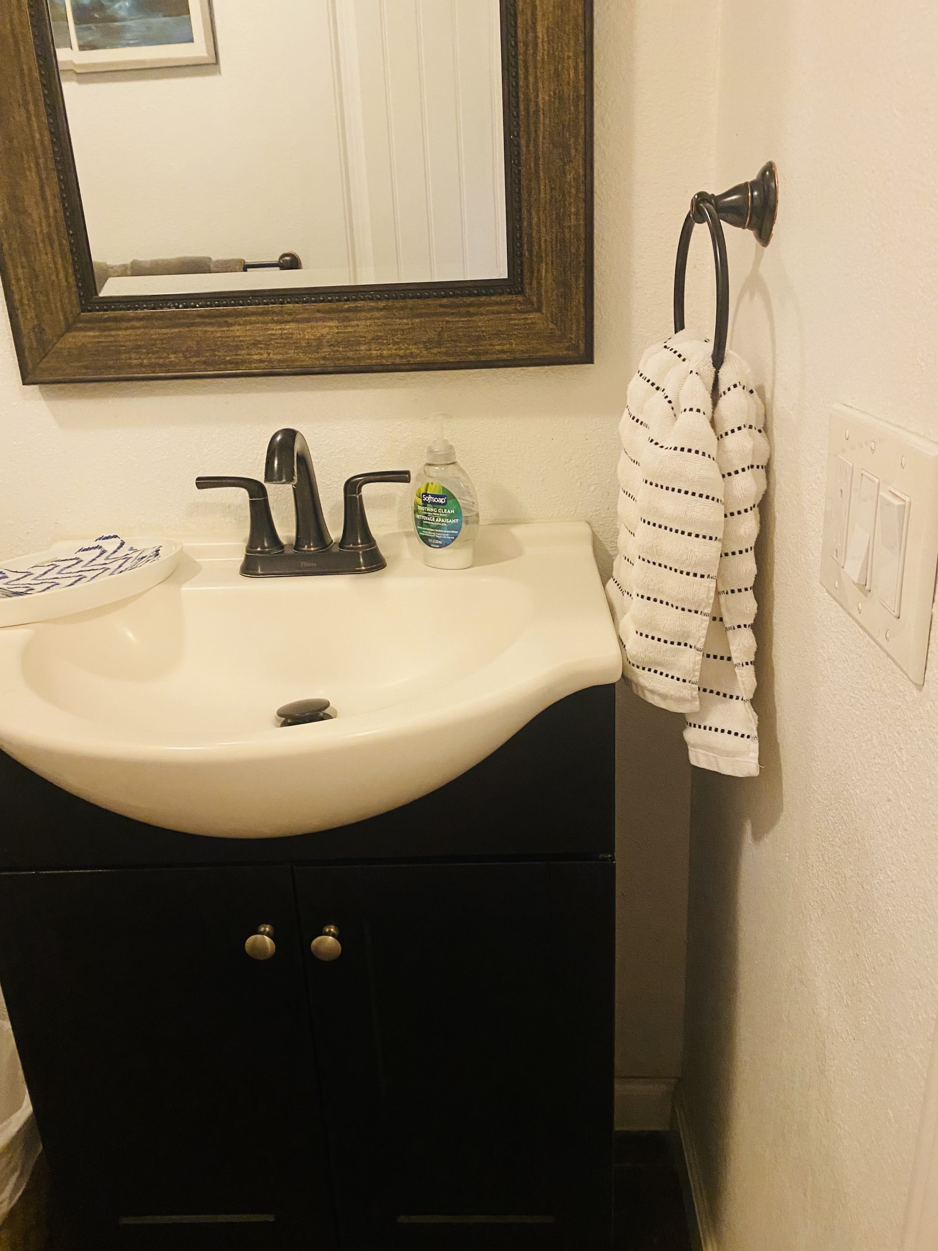 3060 Saddlewood Drive – photo 2
