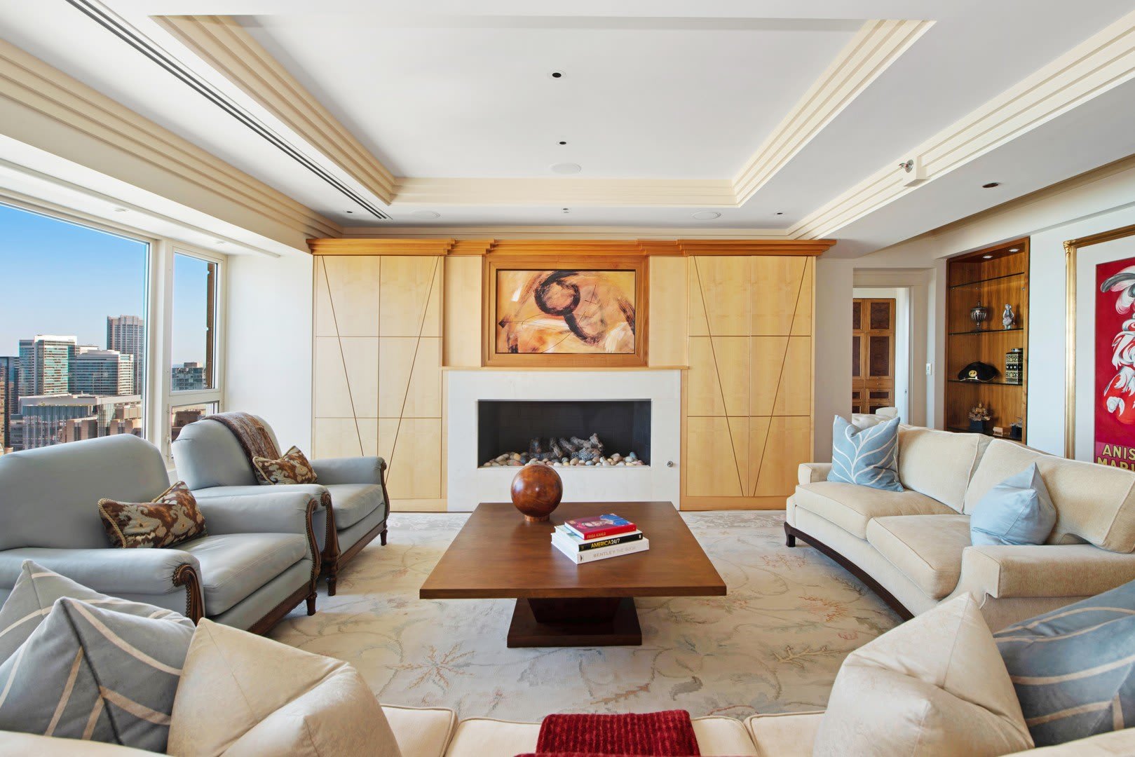 800 N MICHIGAN Avenue – photo 4