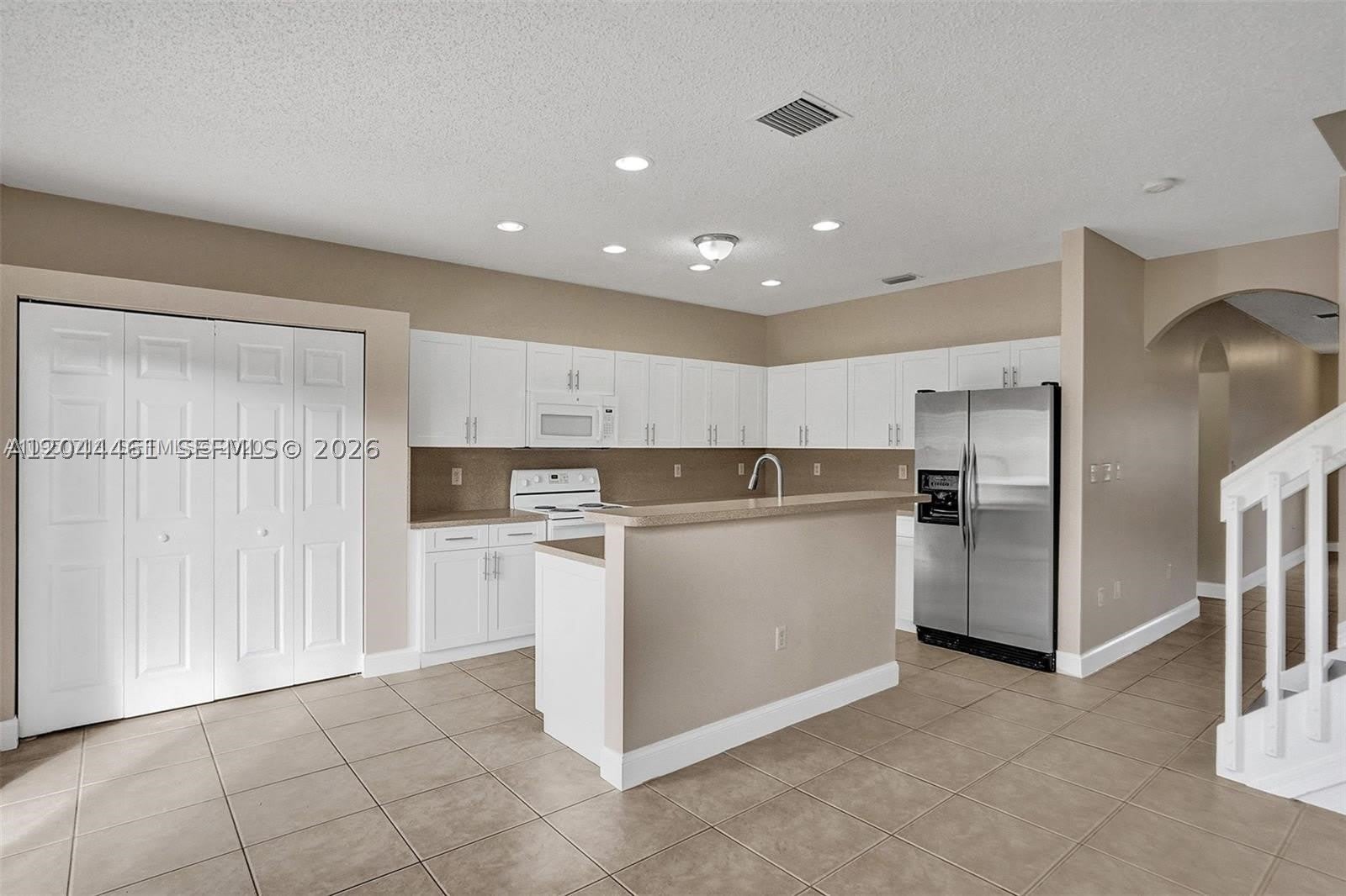 2316 SE 23rd Ter – photo 4