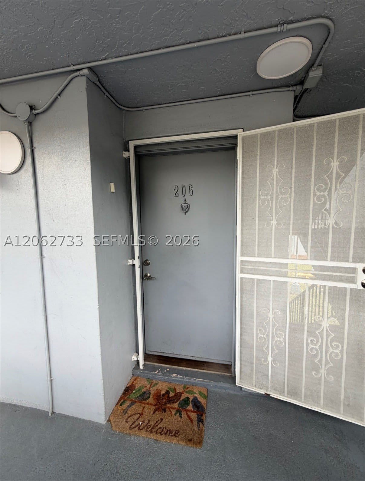 310 Fontainebleau Blvd – photo 3