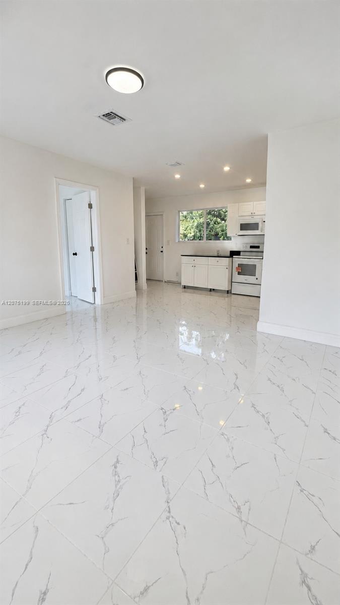 901 Nw 116th St – photo 4