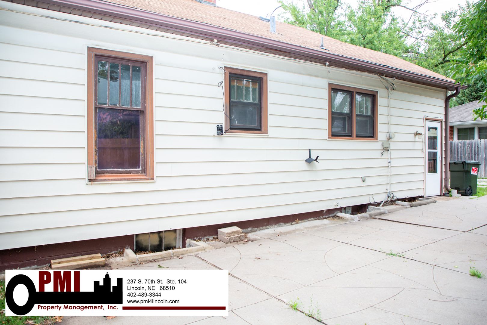 1 Bedroom, 1.5 Bathroom, House For Rent Available Now! – photo 5