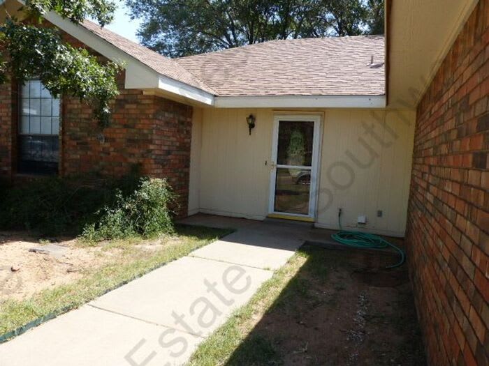 521 Merrill Drive – photo 1