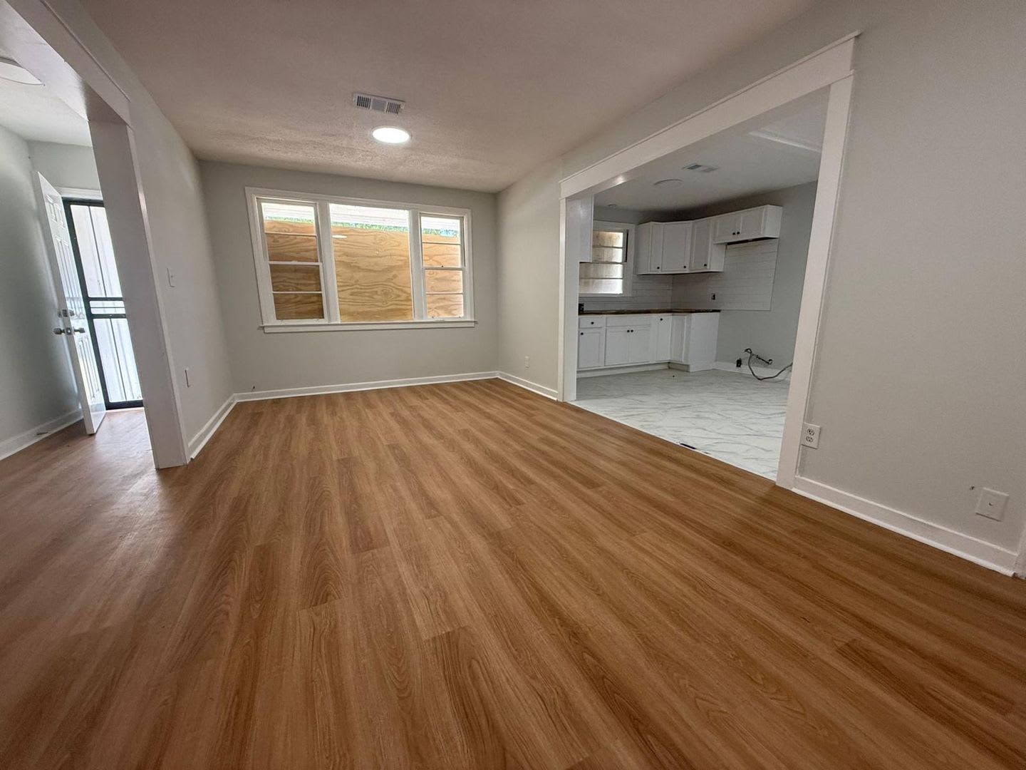 For Rent! 4 Bedroom Home! – photo 1