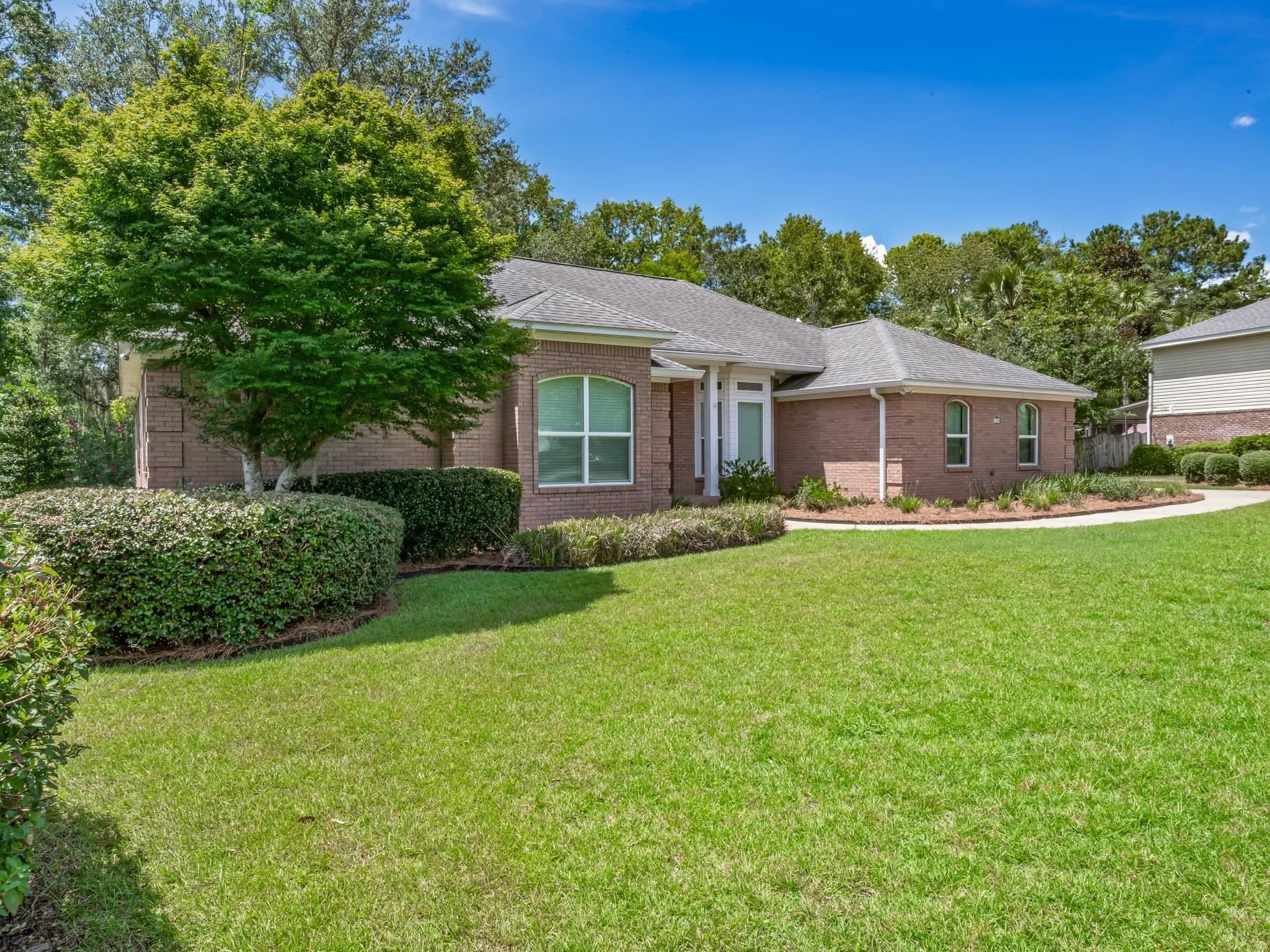 6326 GLASGOW Drive – photo 2
