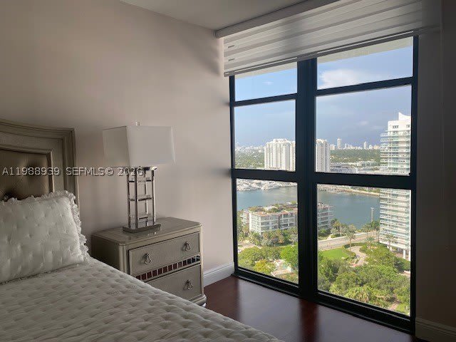 9 Island Ave – photo 1