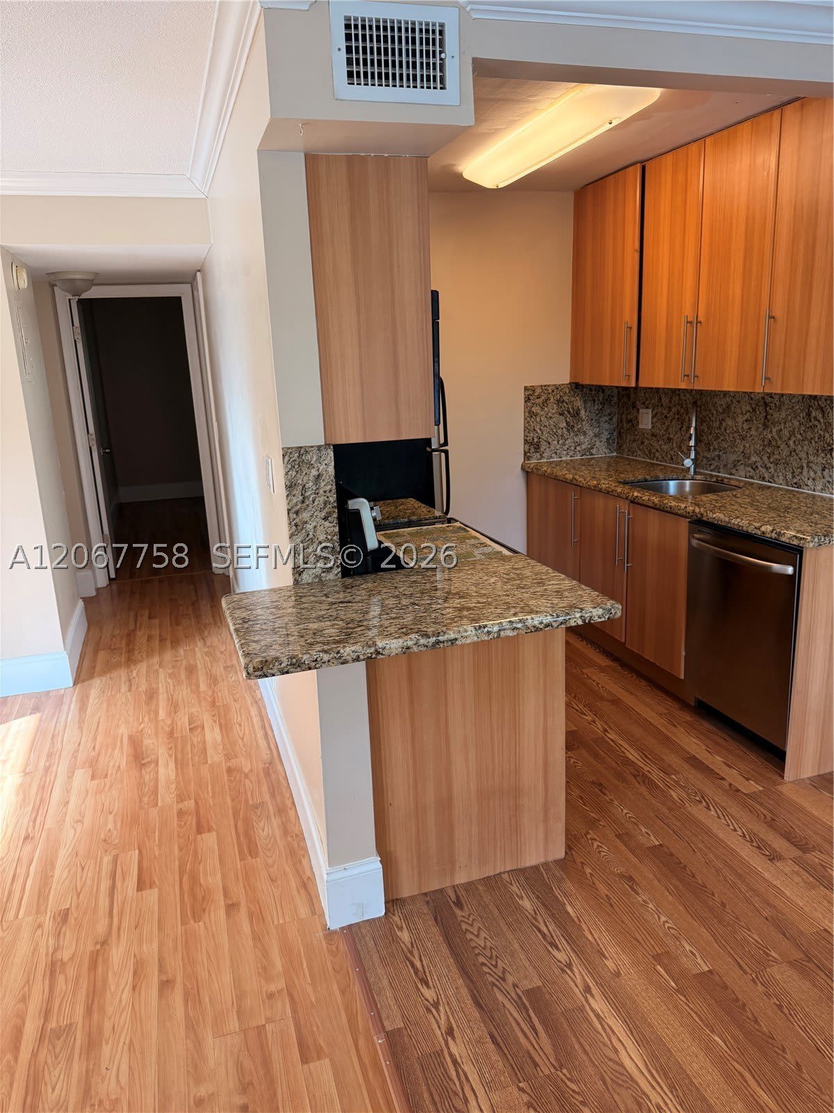 1125 NE 16th Pl – photo 5
