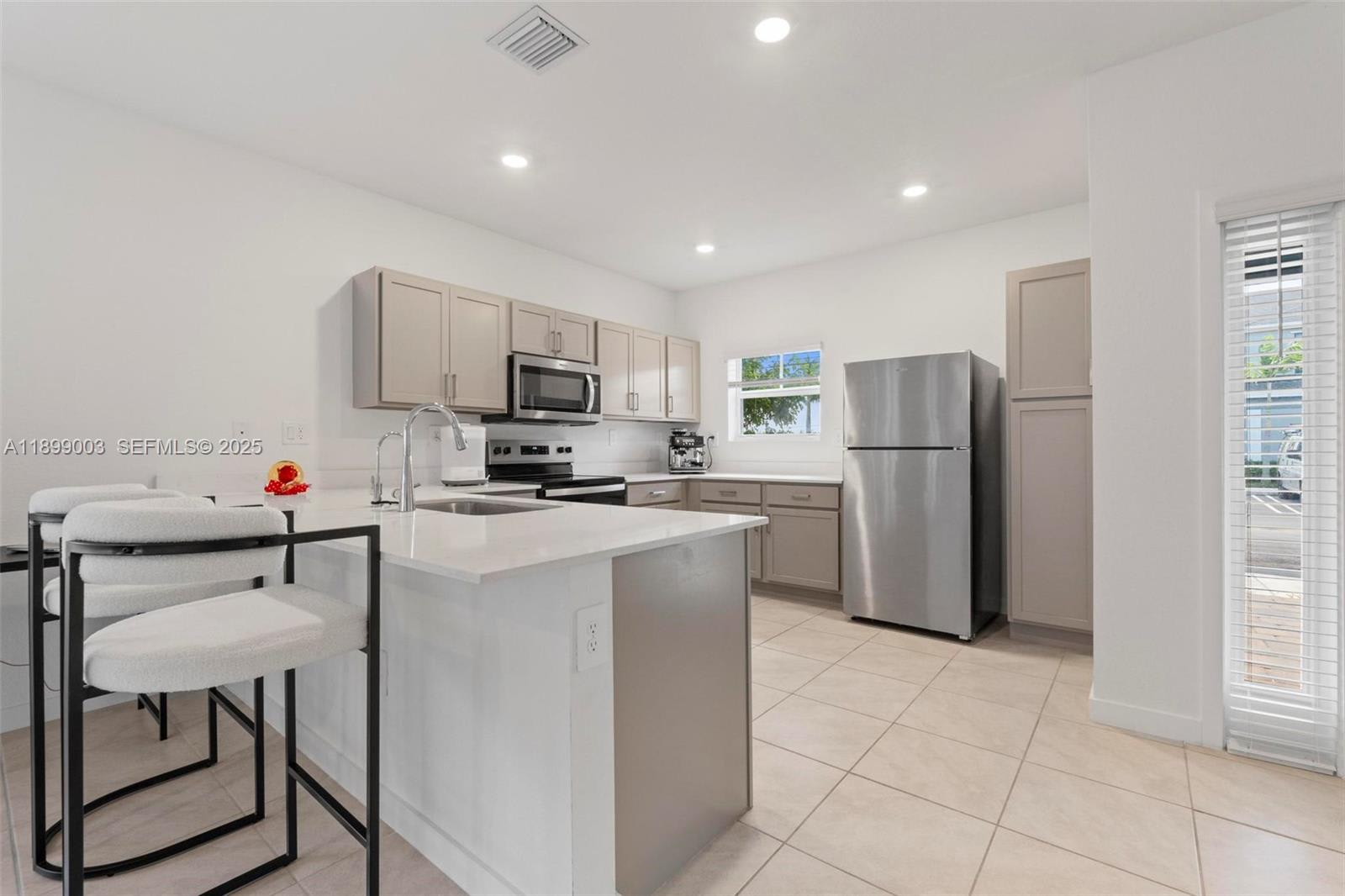 377 Northeast 1st Drive – photo 2