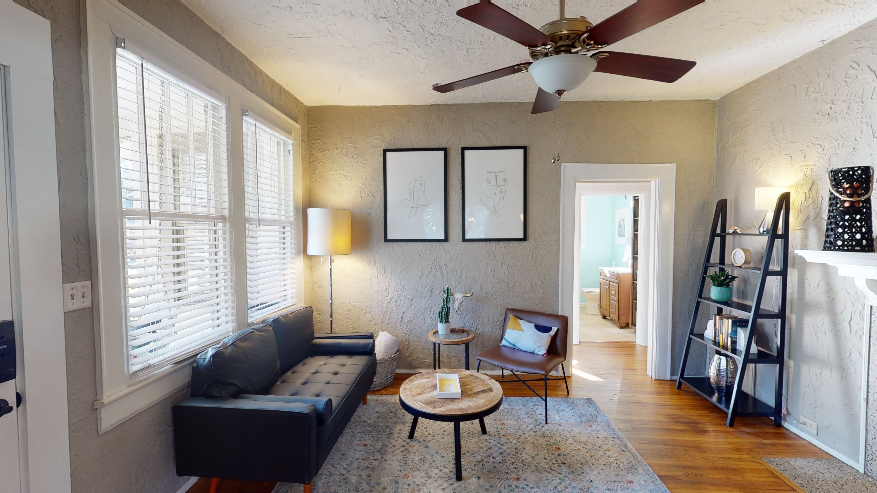 1827 Capitol Avenue – photo 3