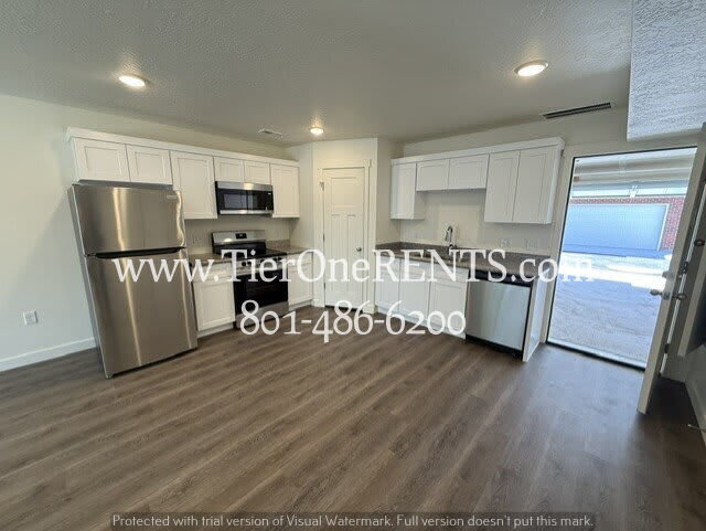 459 East 1025 South – photo 4