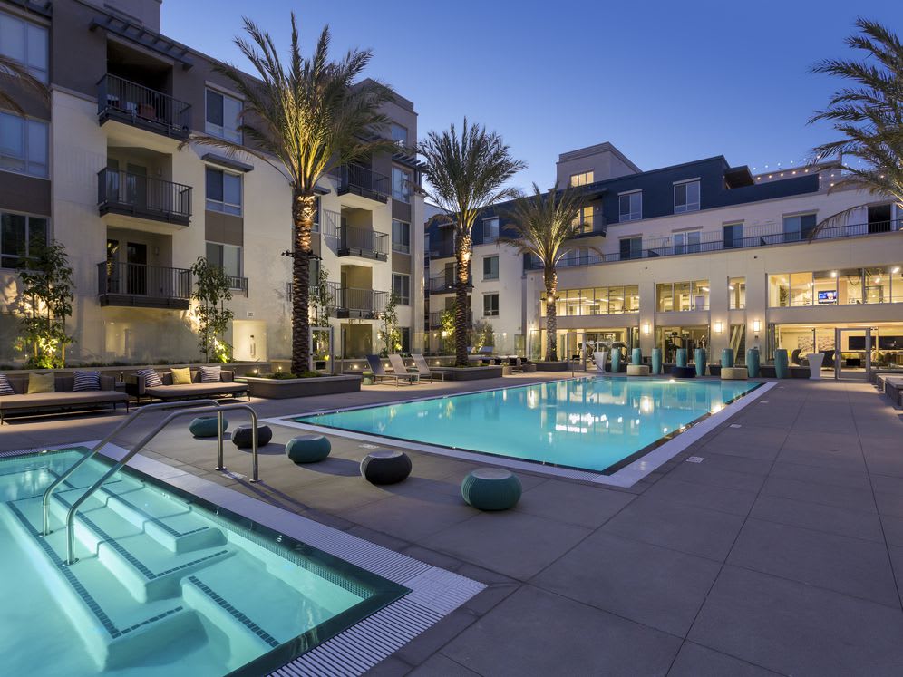Avalon Huntington Beach – photo 1
