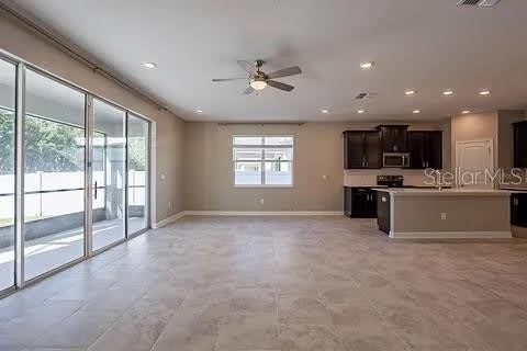 4444 DESERT ROSE Avenue – photo 3
