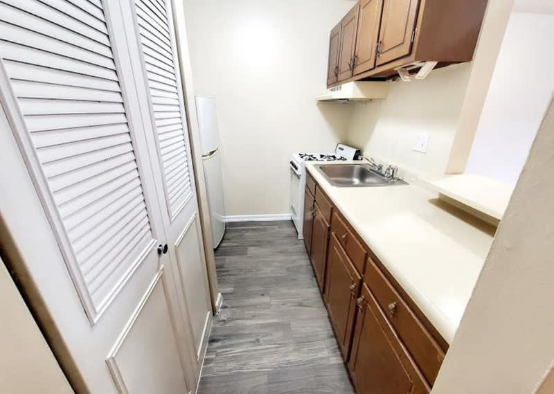 300 S Arther Ashe Blvd – photo 4