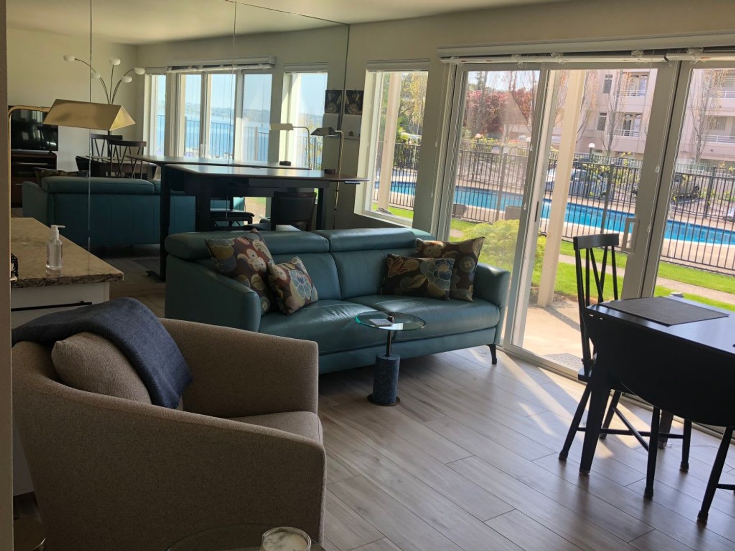 1Bd 1Ba Kirkland Condo – photo 3