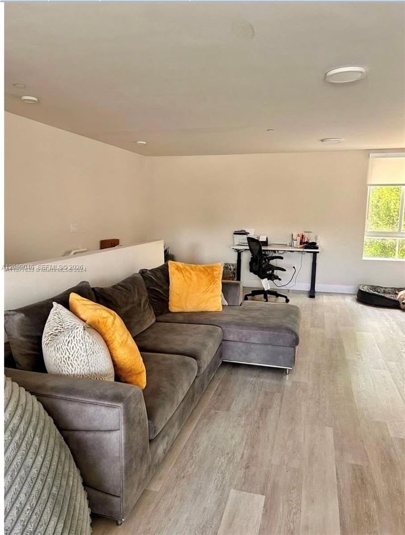 2561 NE 193RD ST UNIT 1201 MIAMI, FL 33180 – photo 1