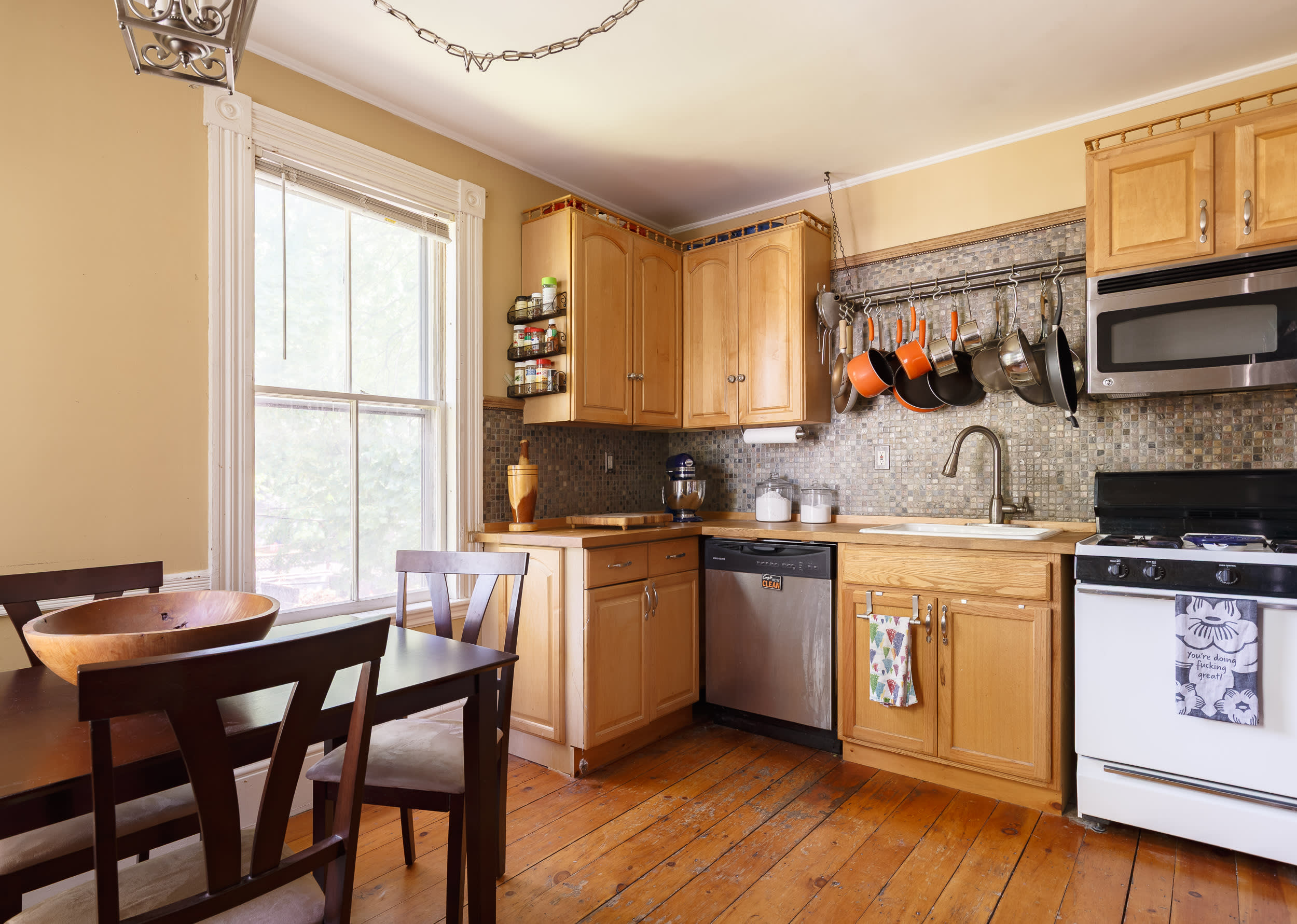327 Lafayette St – photo 4