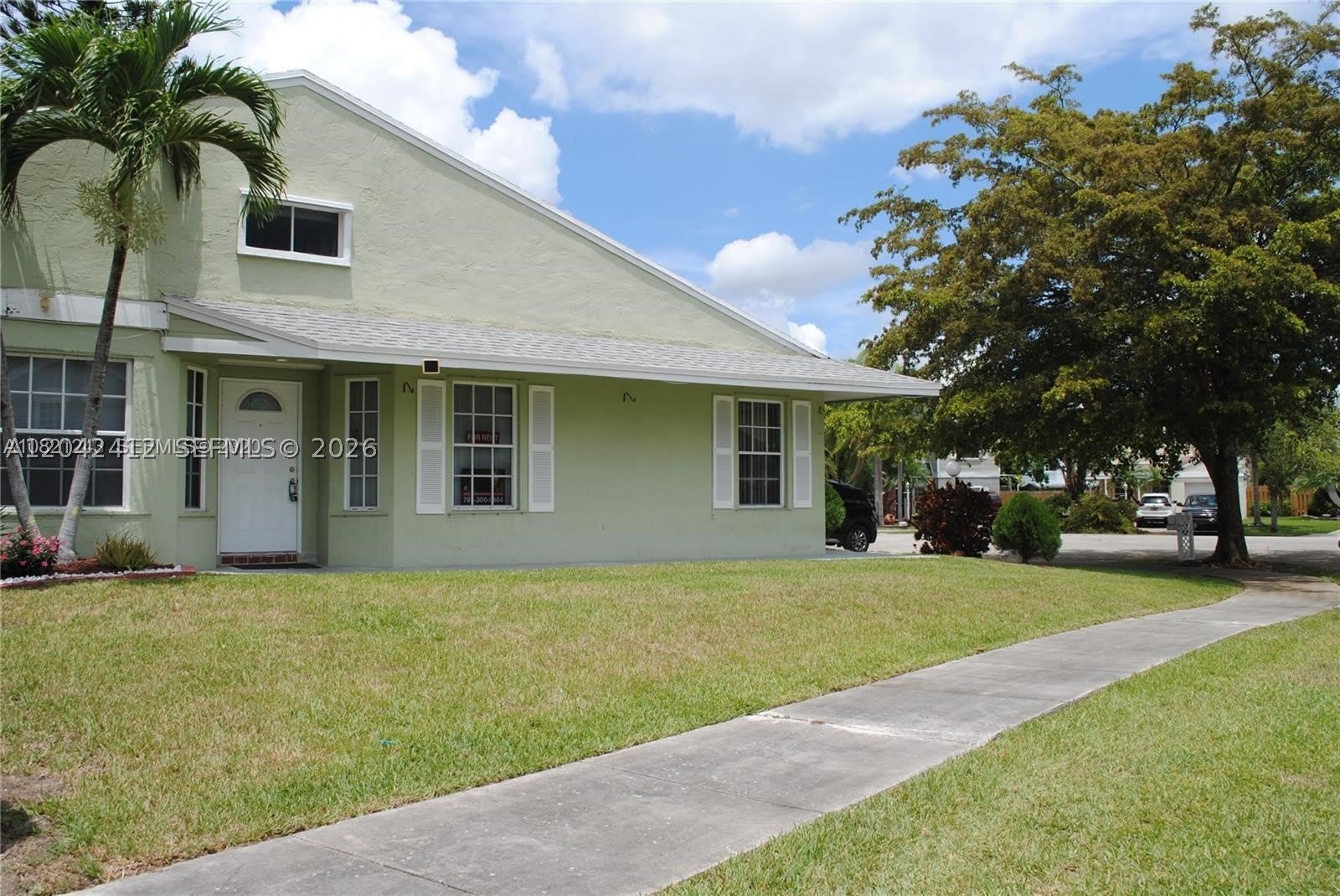 14636 SW 127th Ct – photo 4