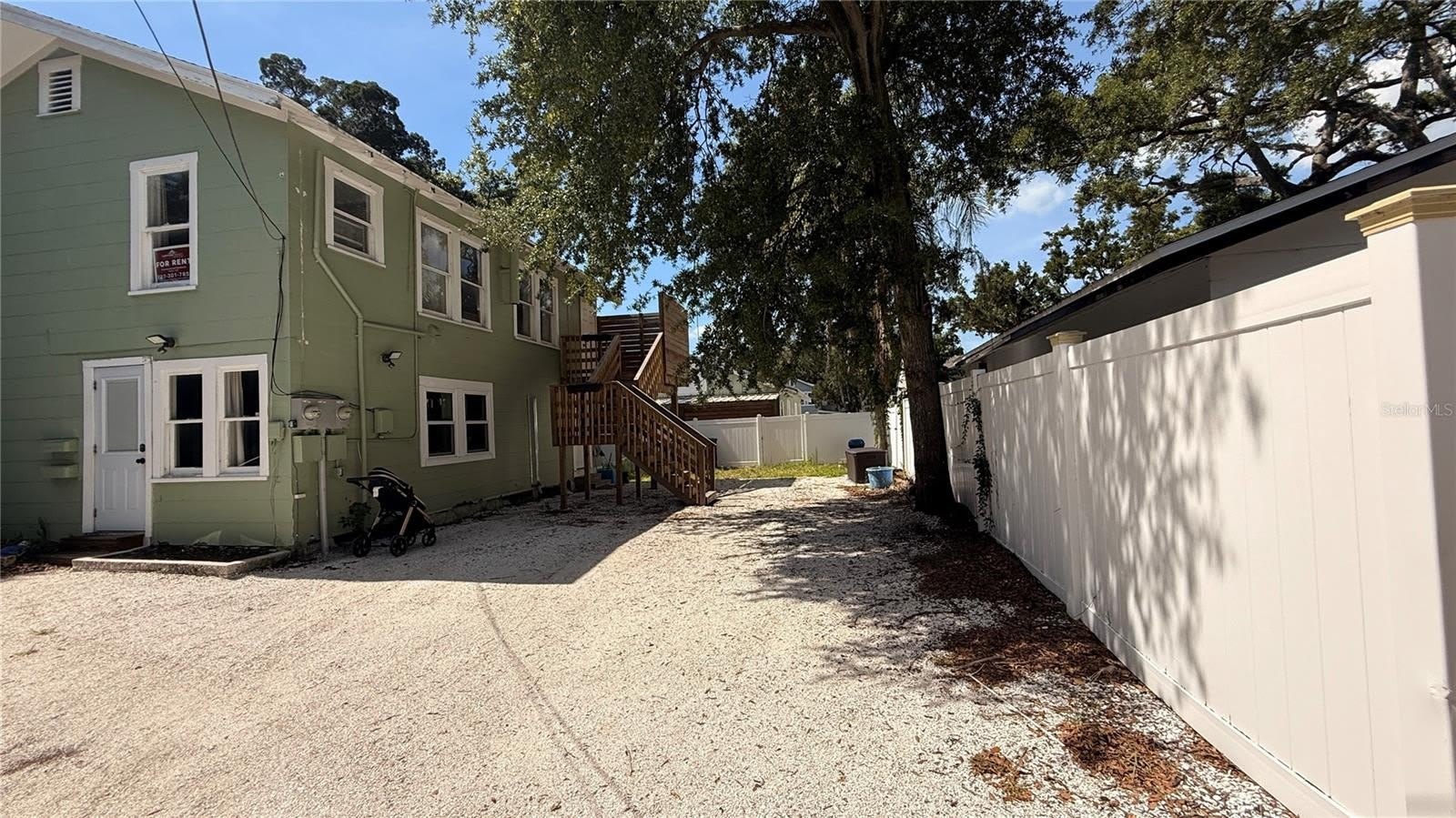 905 JONES Street – photo 2