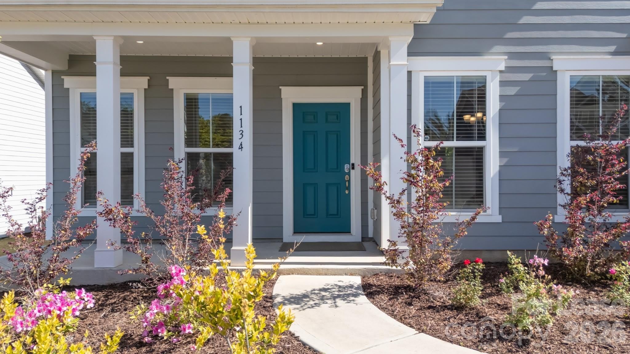 1134 Regions Boulevard – photo 2