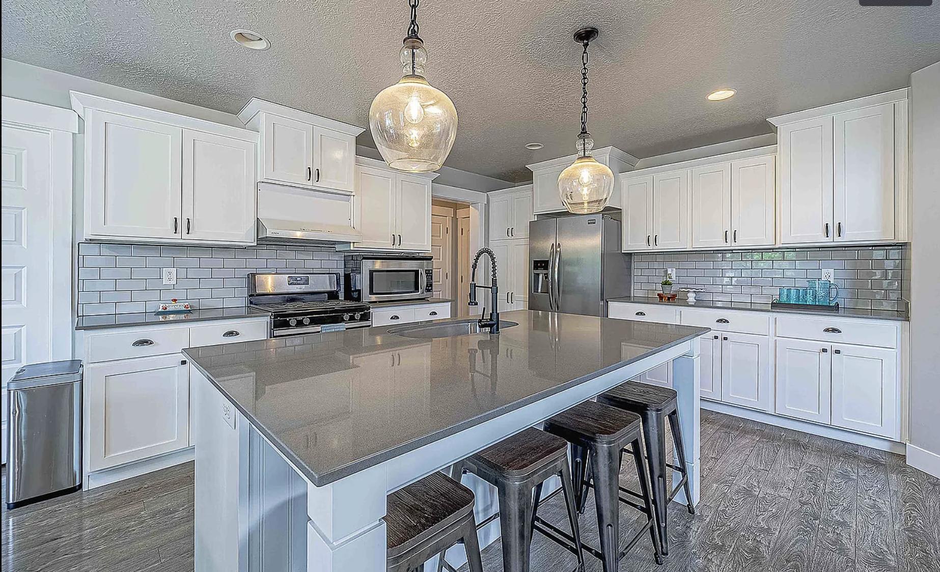 831 S Cottage Side Ln – photo 2