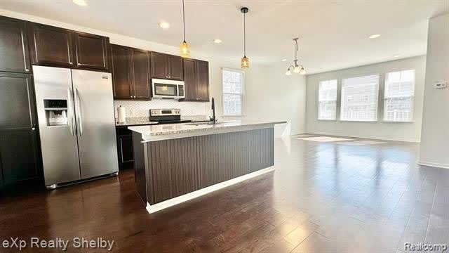 1071 N Sherman Drive – photo 5