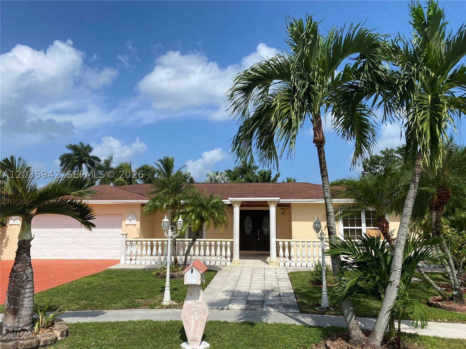 490 Bonaventure Blvd – photo 1