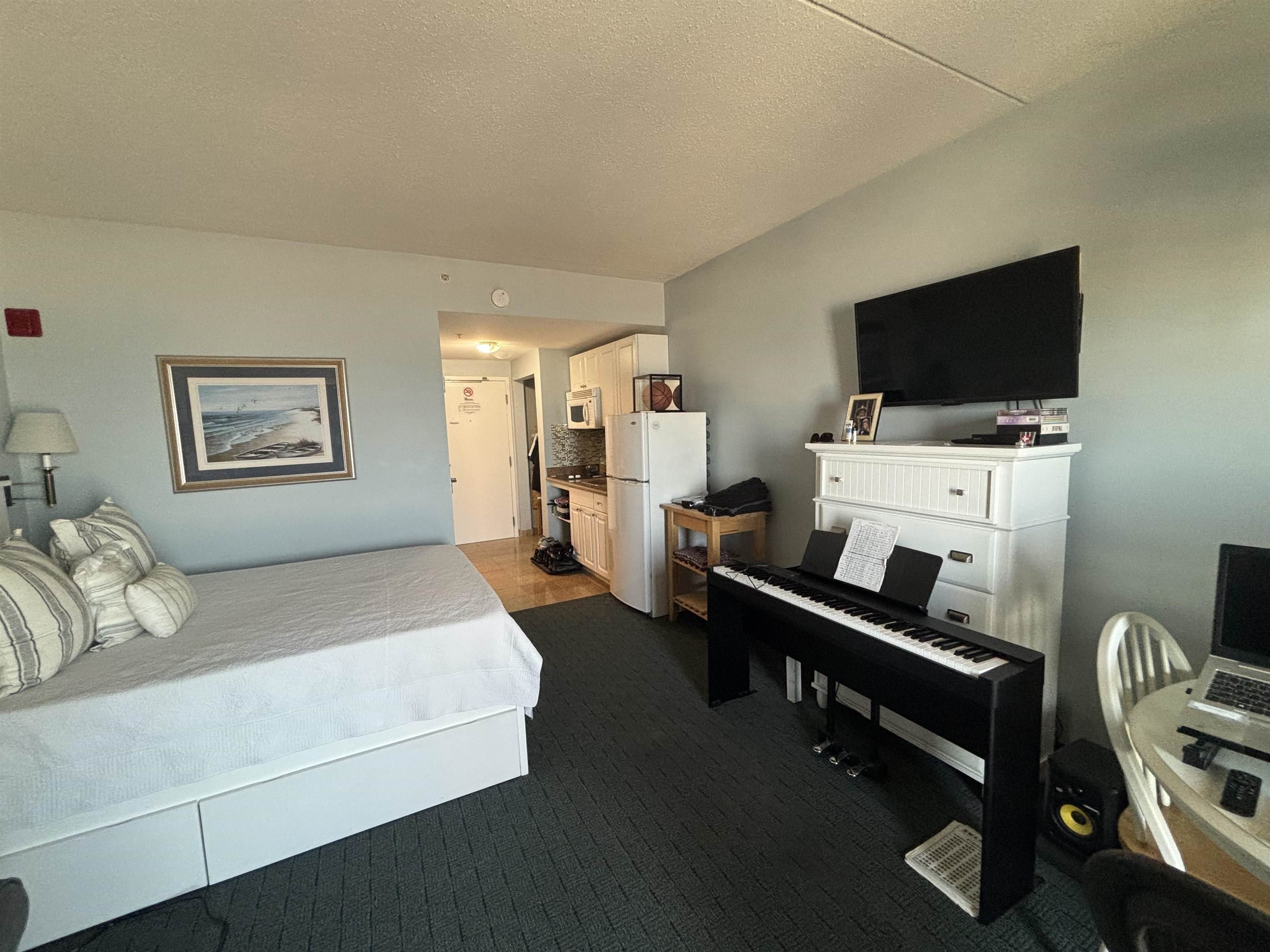 703 Ocean Boulevard – photo 5