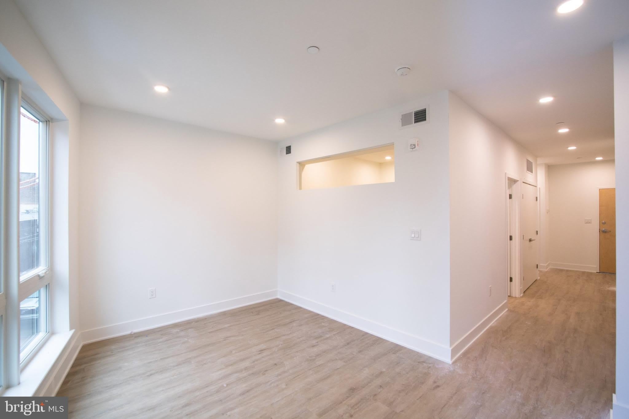 1325 N LEE Street – photo 3