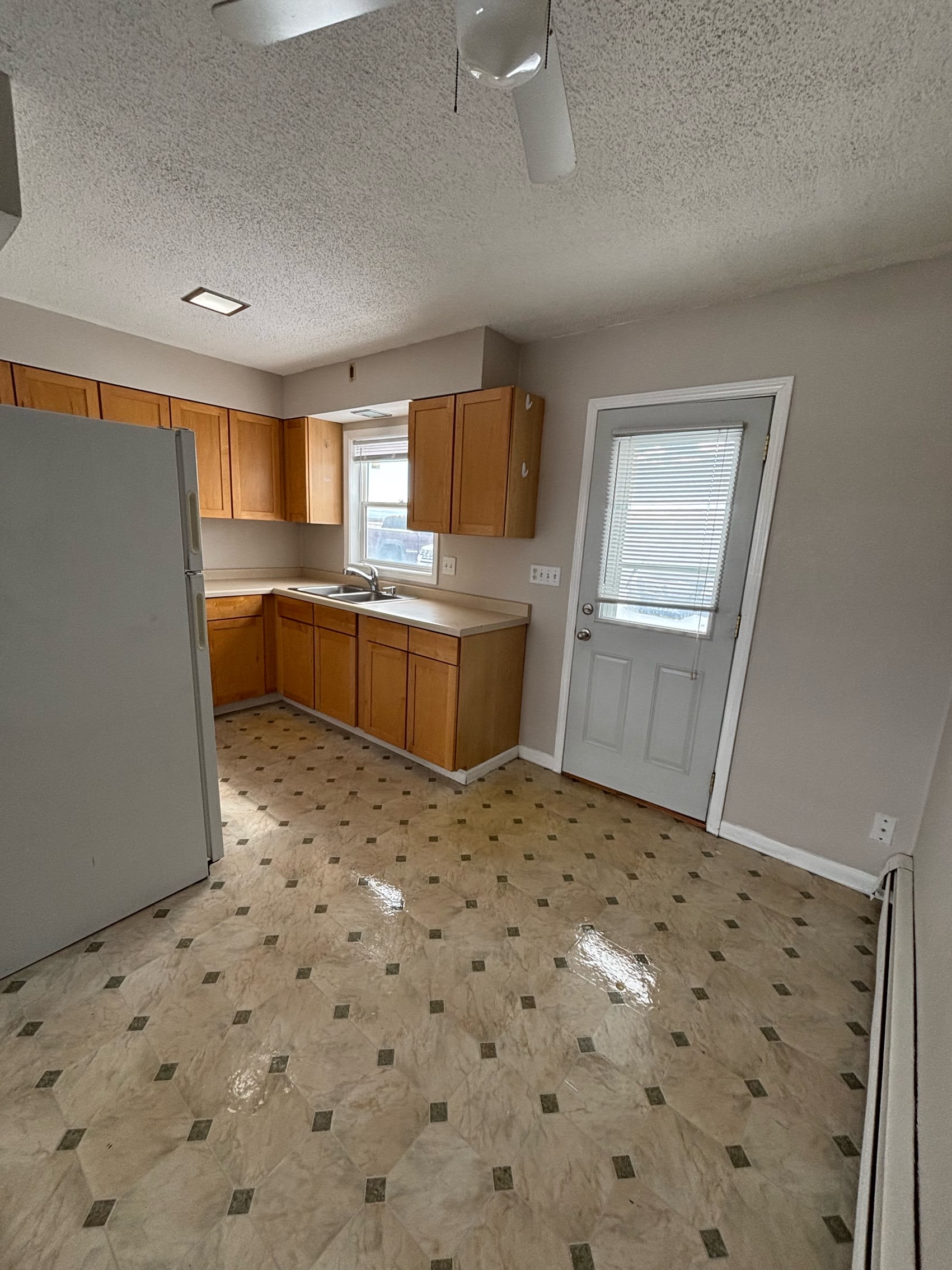 1810 N 41St Street 1 – photo 3
