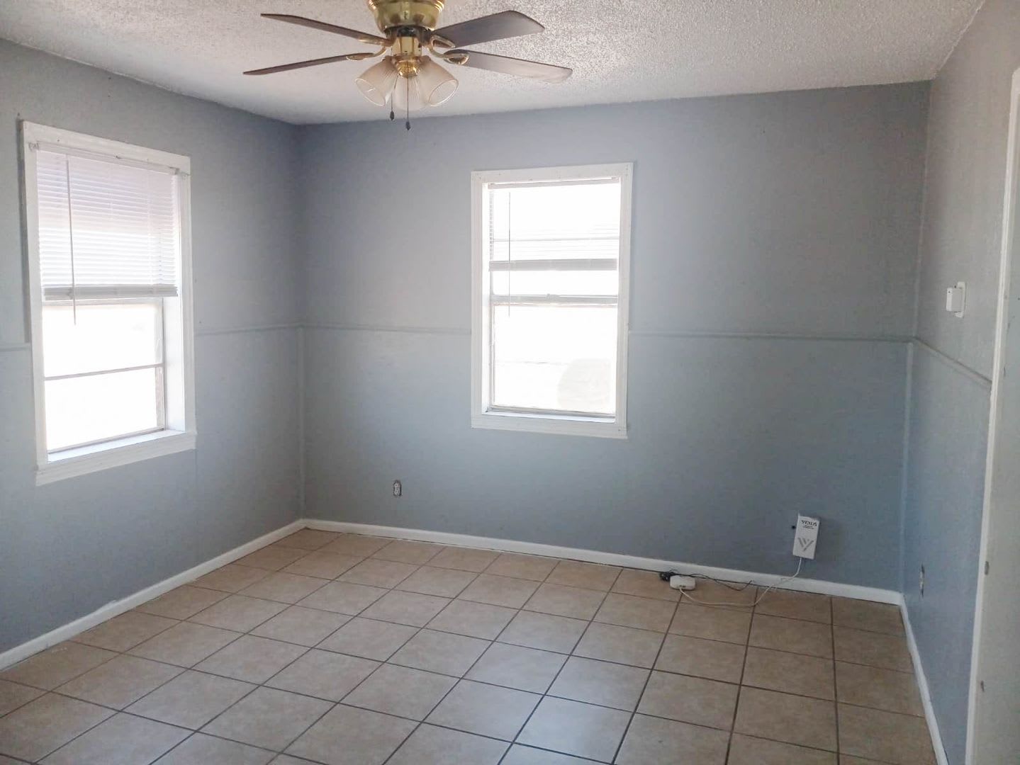 Handyman Special 0 First Month S Rent You Fix You Save Big Ext 2 – photo 2