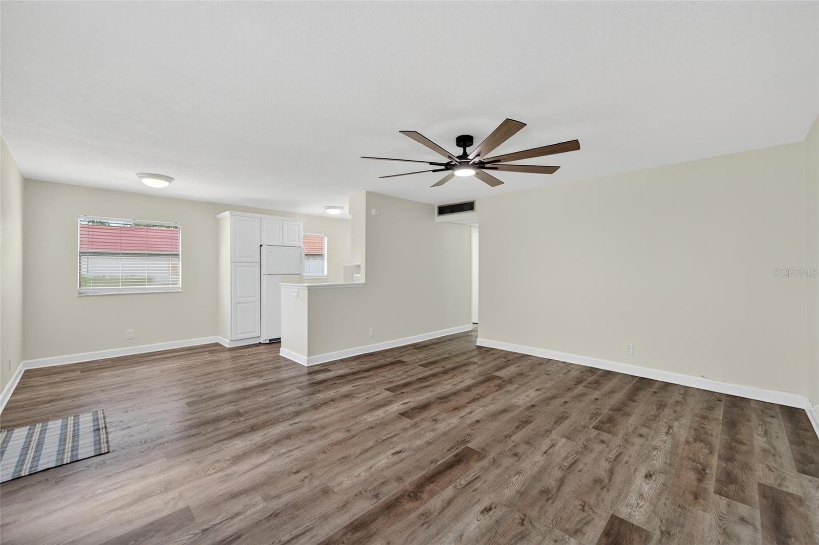 1802 BEDFORD Lane – photo 3