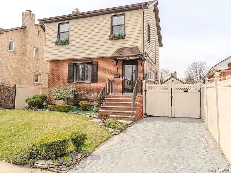 6914 179th Street – photo 1