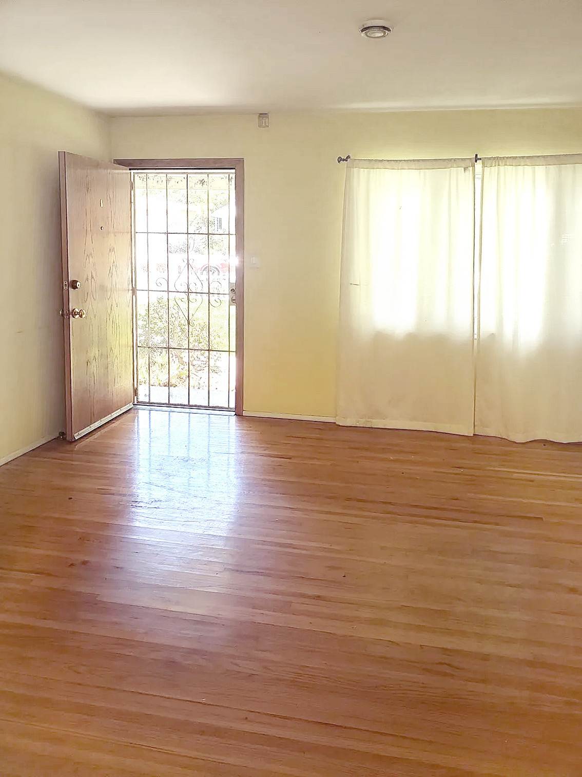 7116 West 91st Street – photo 4