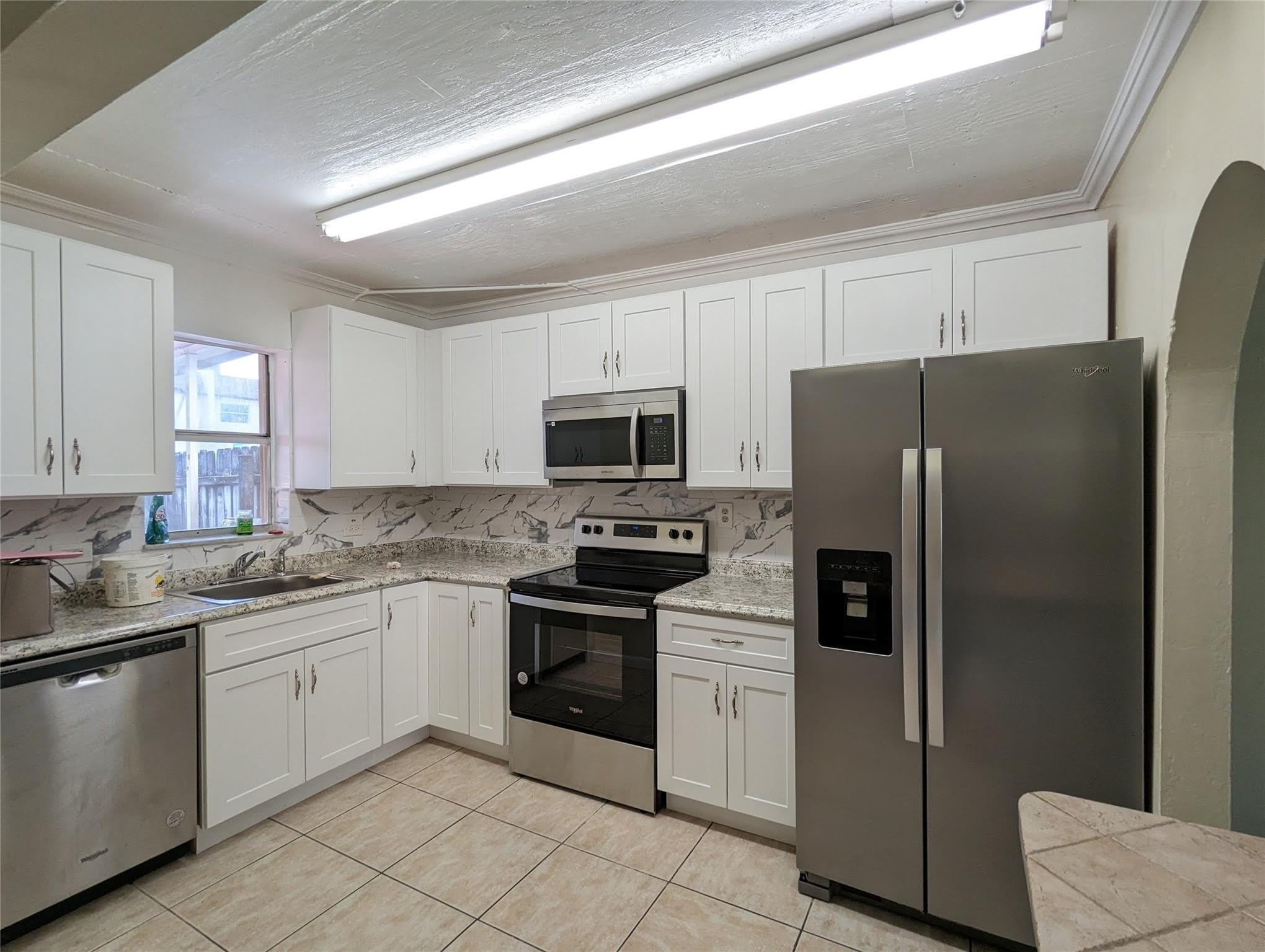 6606 SW 41st Street – photo 2