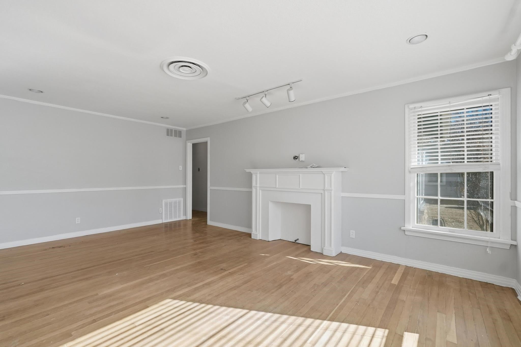 4058 Monticello Street – photo 4