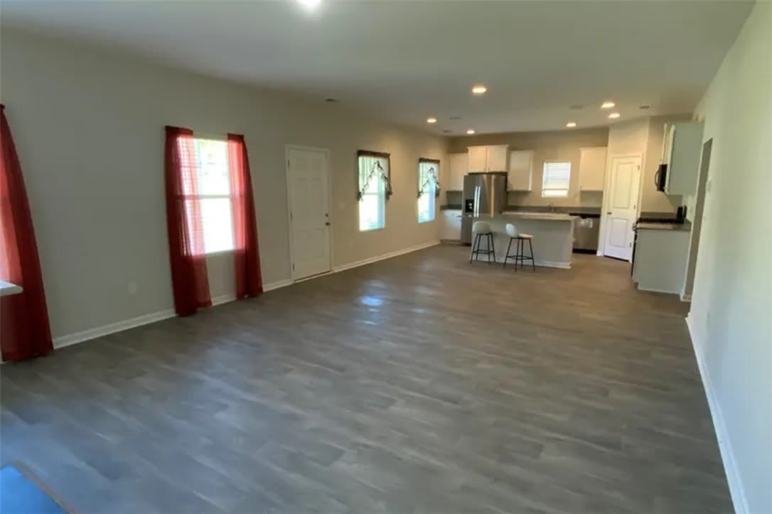 1044 Fairfield Drive – photo 3