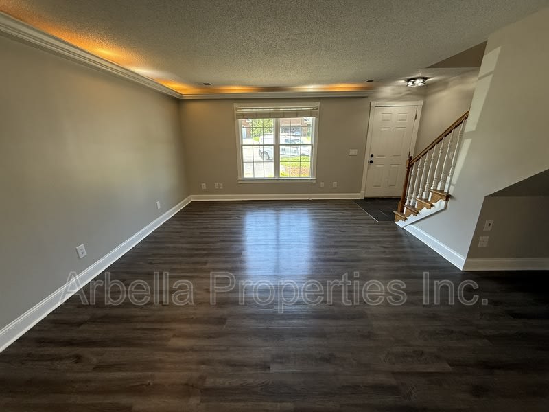 1735 Blakewood Ct – photo 5