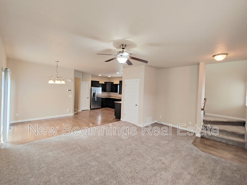 2562 Ellingwood Dr – photo 5