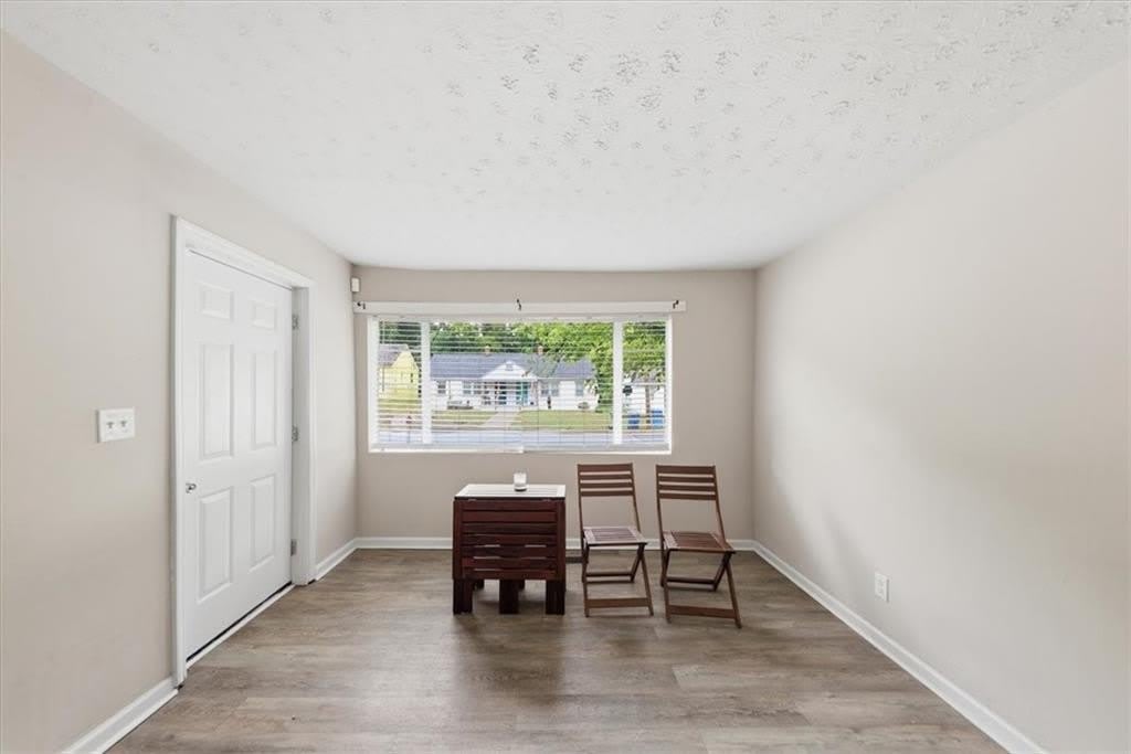 154 Lawton Street SW – photo 4
